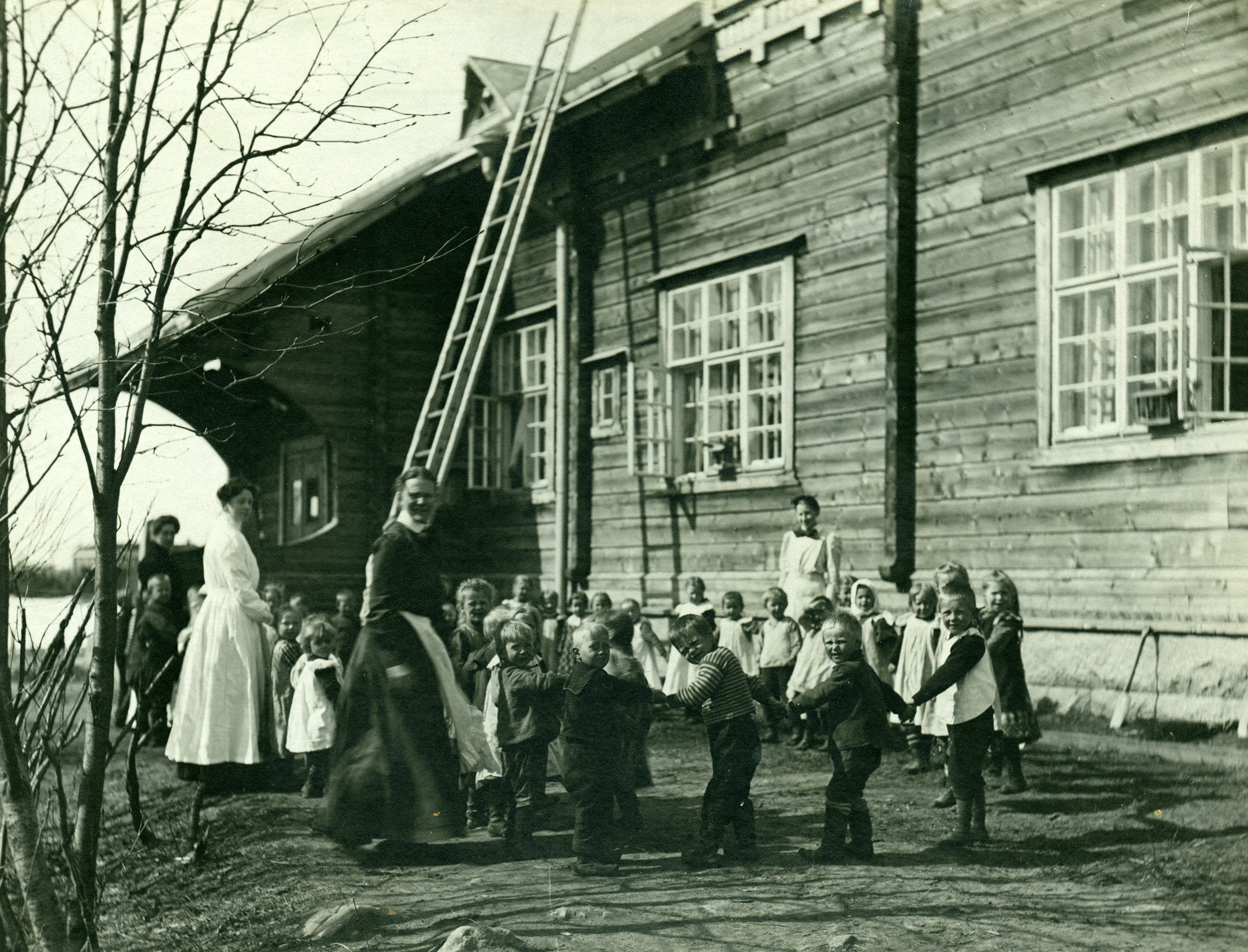 Ainolan lastentarha Oulun Kiikkusaaressa